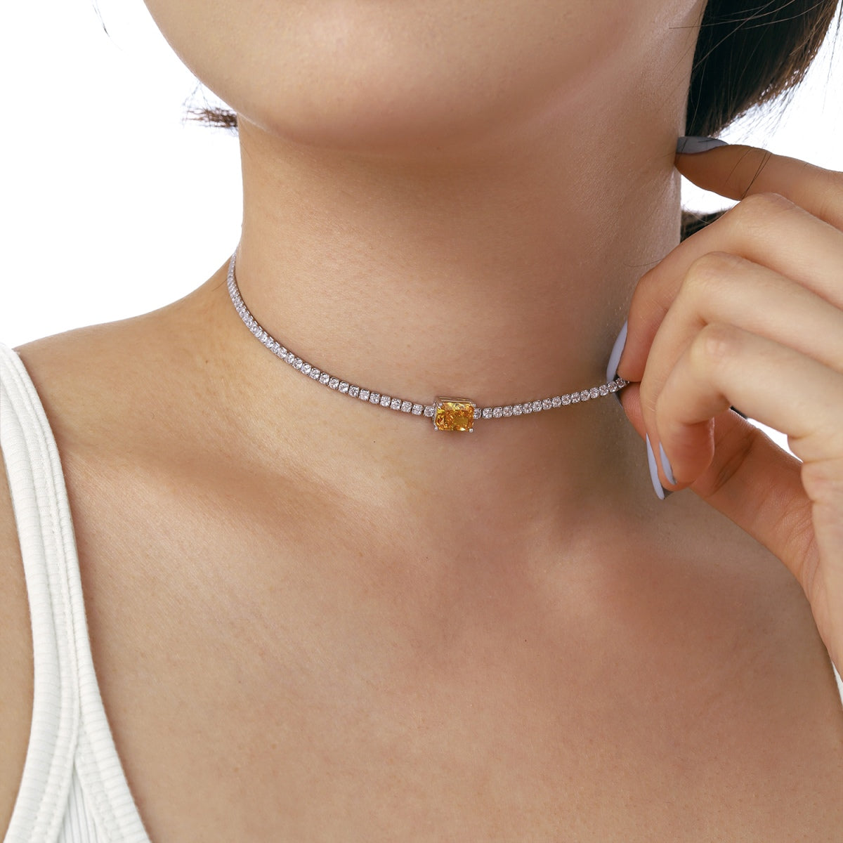 [Kincade Jewelery]2.0 carat Ornate Emerald Cut Necklace