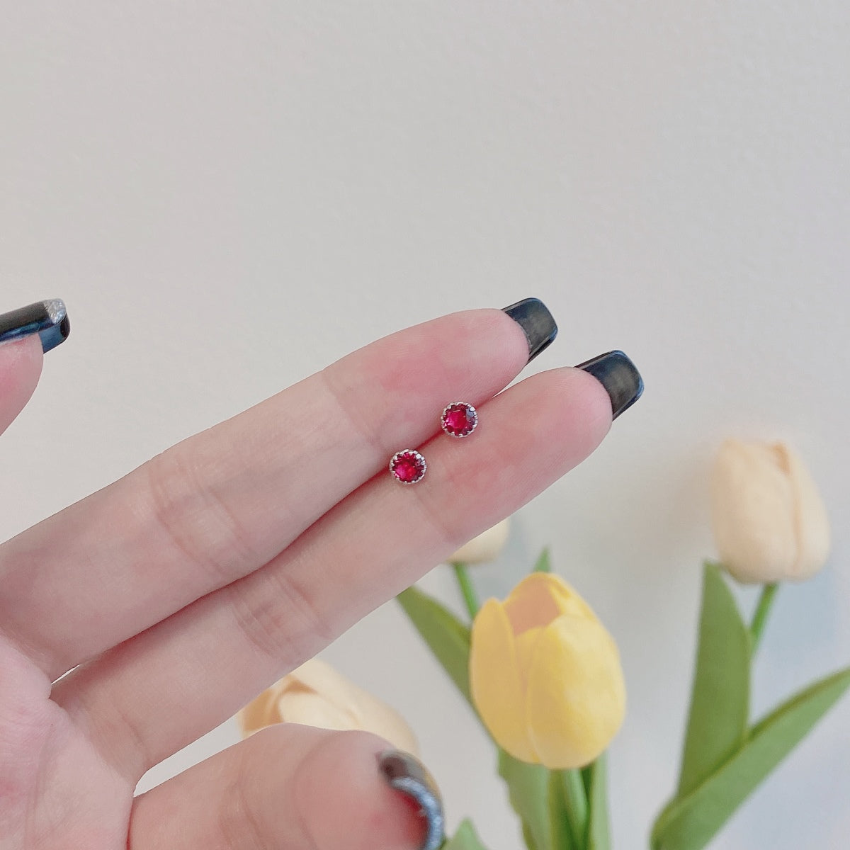 [Kincade Jewelery]Sparkling Colorful Round Shape Earrings