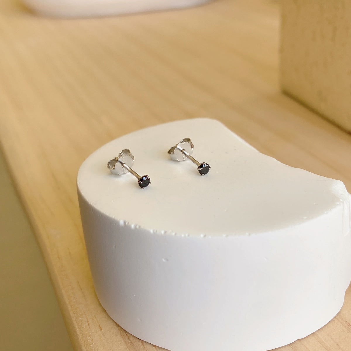 [Kincade Jewelery]Delicate Solitaire Earrings