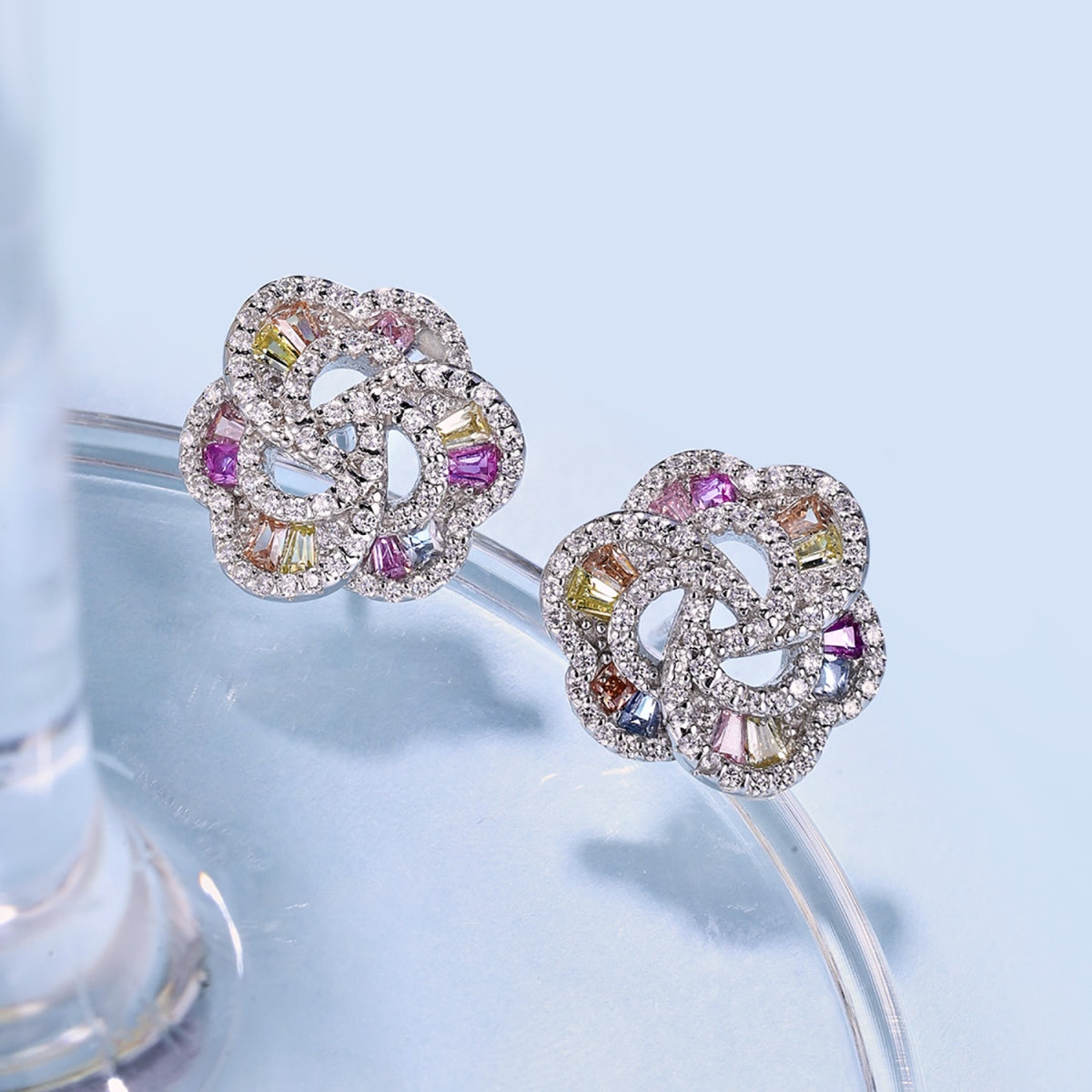 [Kincade Jewelery]Exquisite Flower Shape Daily Earrings