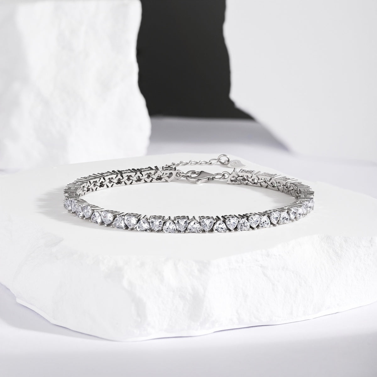 [Kincade Jewelrys]Dazzling Romantic Heart Shape Lover Bracelet