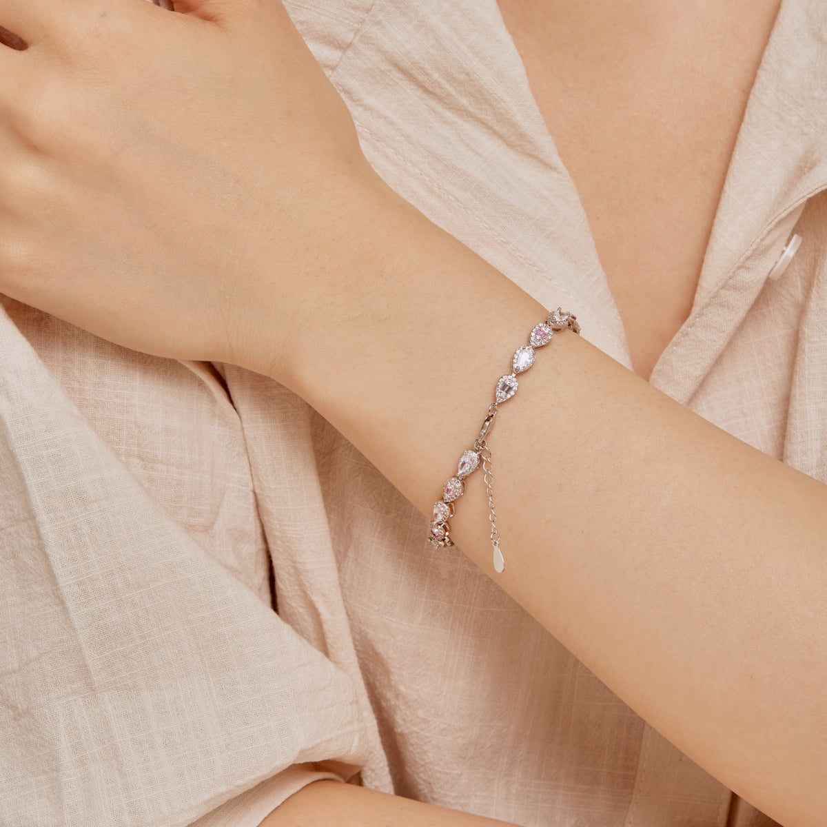 [Kincade Jewelery]0.25 Carat Radiant Water Drop Shape Daily Bracelet