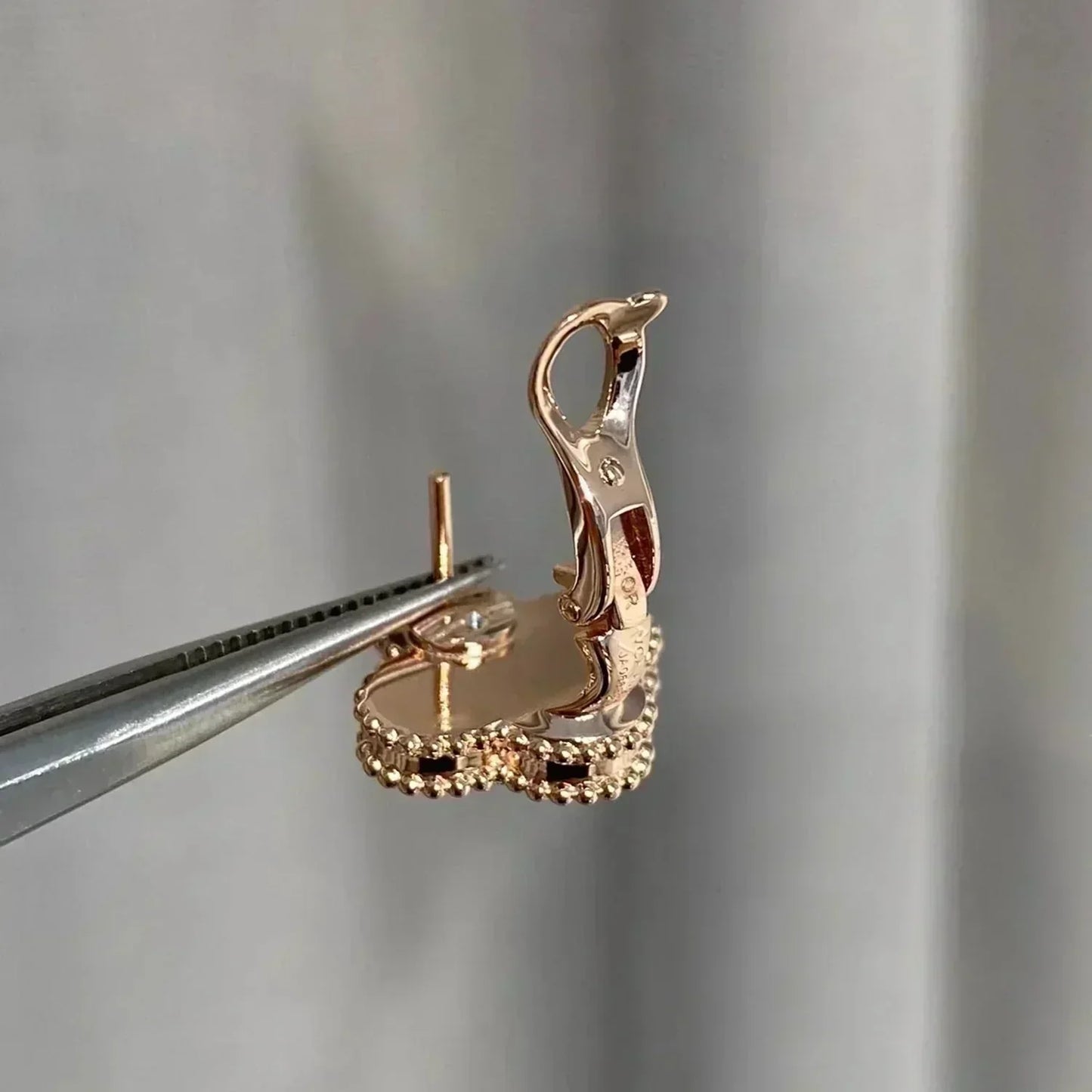 [Kincade Jewelrys]CLOVER MEDIUM 1 MOTIFS  PINK MOP DIAMOND EARRINGS