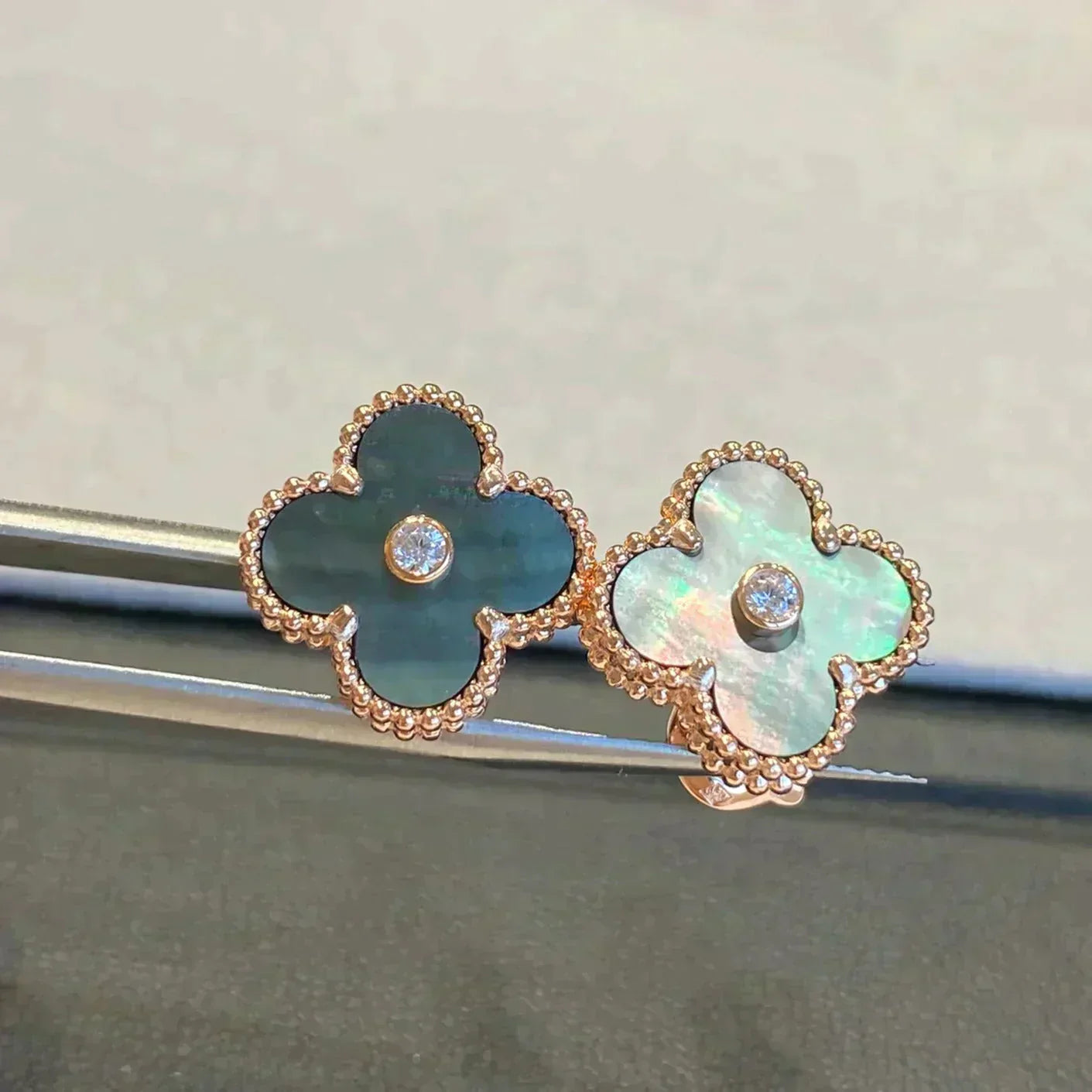 [Kincade Jewelrys]CLOVER MEDIUM 1 MOTIFS GRAY MOP  DIAMOND EARRINGS