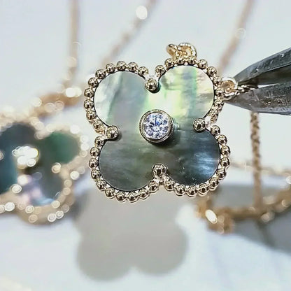 [Kincade Jewelrys]CLOVER 15MM DIAMOND AND MOTHER-OF-GREY NECKLACE