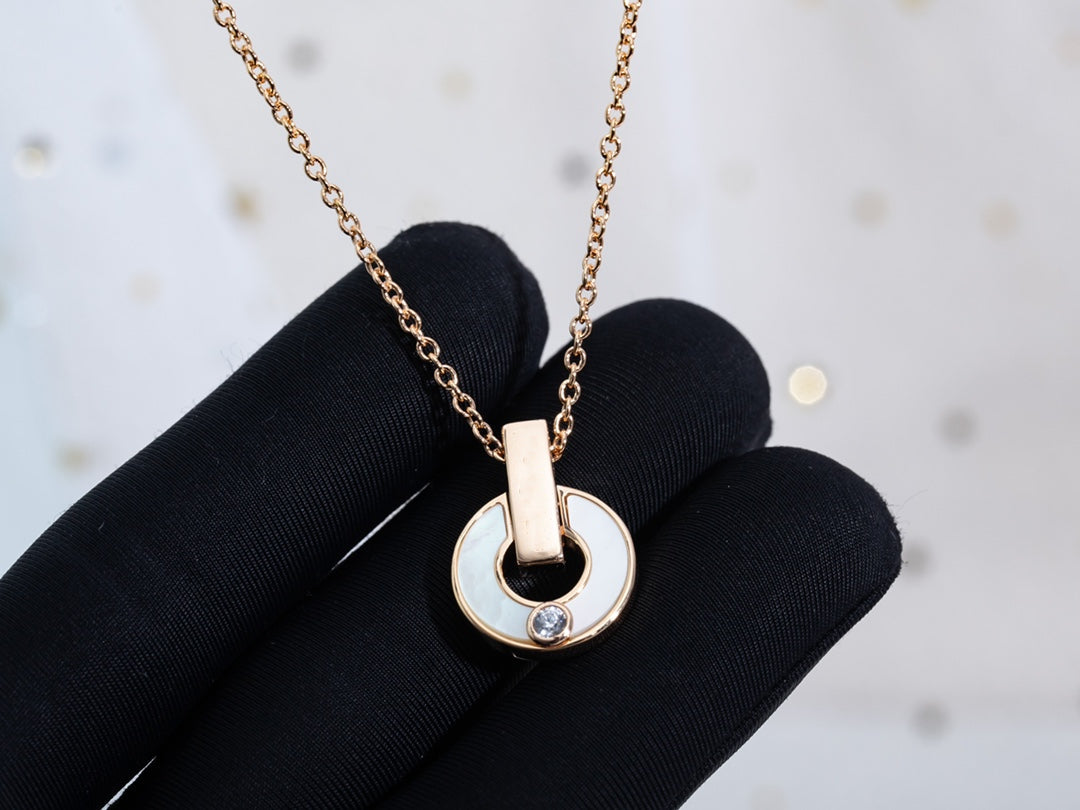 [Kincade Jewelrys]GARI NECKLACE PINK GOLD MOP