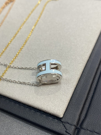 [Kincade Jewelrys]POP H LIGHT BLUE NECKLACE