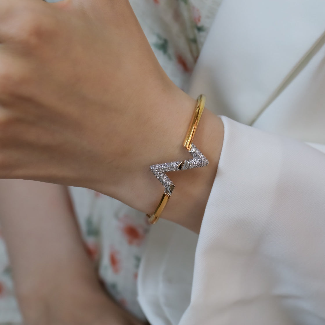 [Kincade Jewelrys]VOLTE UPSITE DOWN GOLD DIAMOND BRACELET