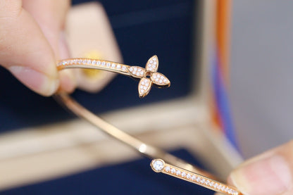 [Kincade Jewelrys]IDYLLE PINK GOLD OPEN BRACELET DIAMOND PAVED