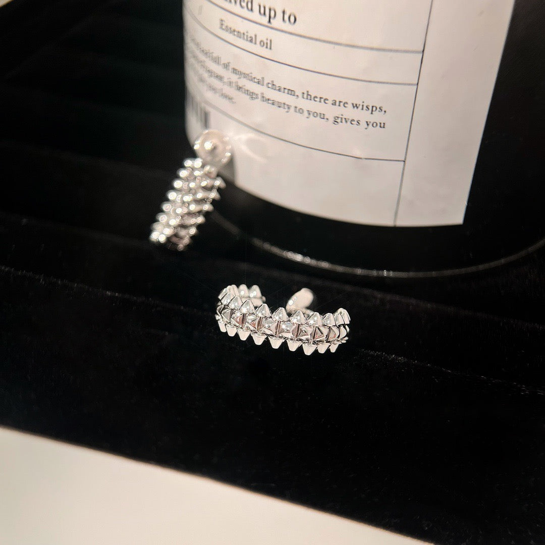 [Kincade Jewelrys]CLASH SMALL HOOP EARRINGS