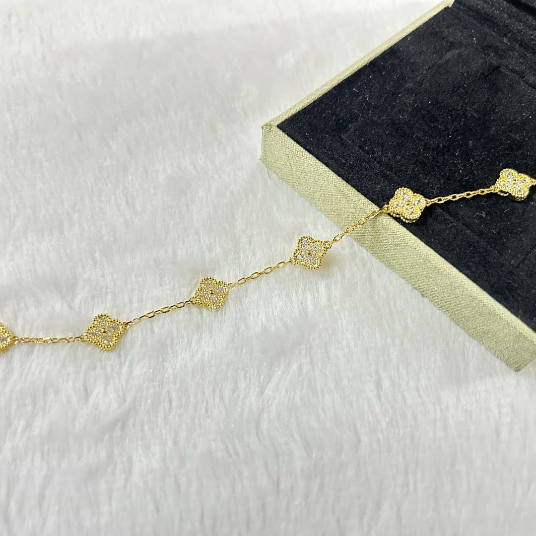 [Kincade Jewelrys]CLOVER 6 MOTIF DIAMOND BRACELET