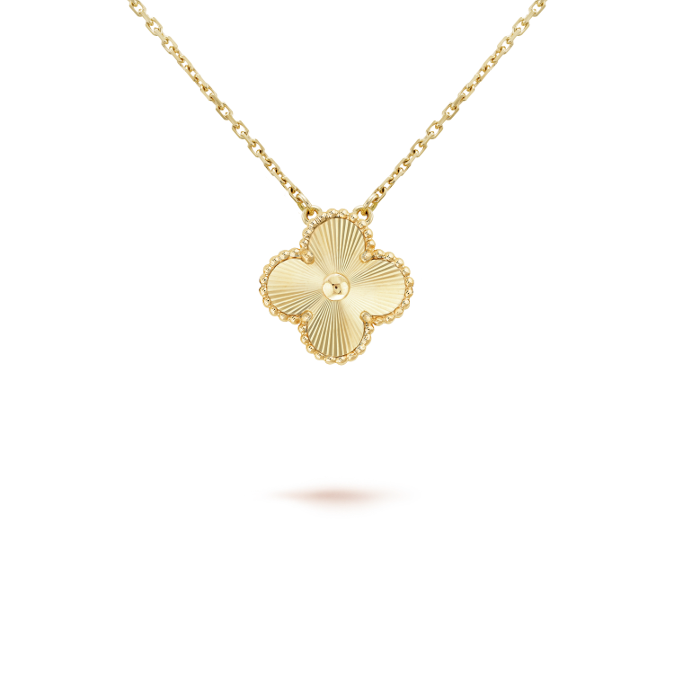[Kincade Jewelrys]CLOVER 15MM LASER NECKLACE