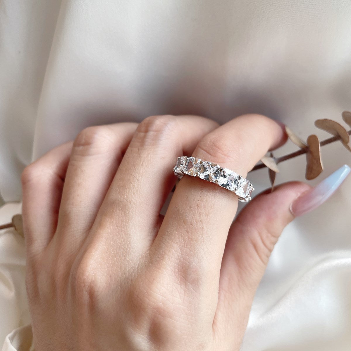 [Kincade Jewelery]Elegant Princess Cut Tennis Ring