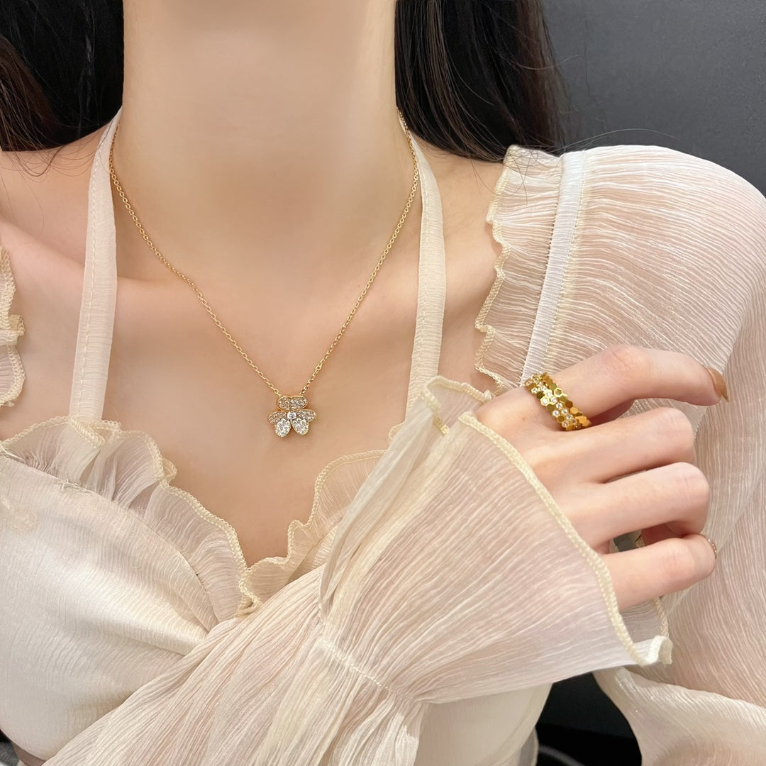 [Kincade Jewelrys]FLOWER DIAMOND NECKLACE